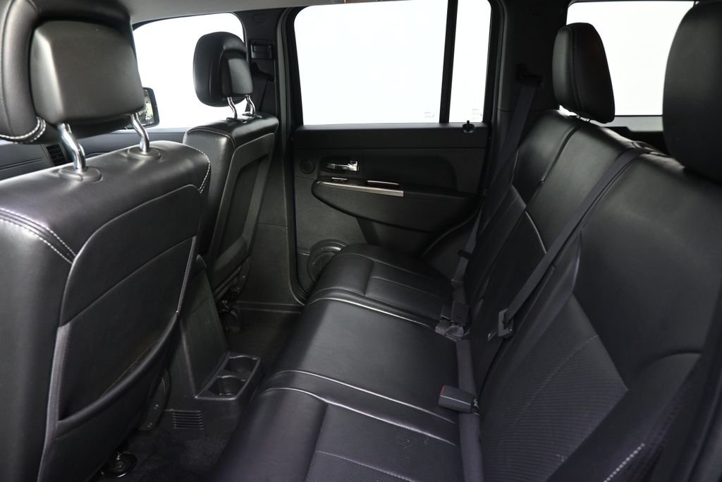 Used 2012 True Blue Pearl Jeep Limited Jet Edition image 19