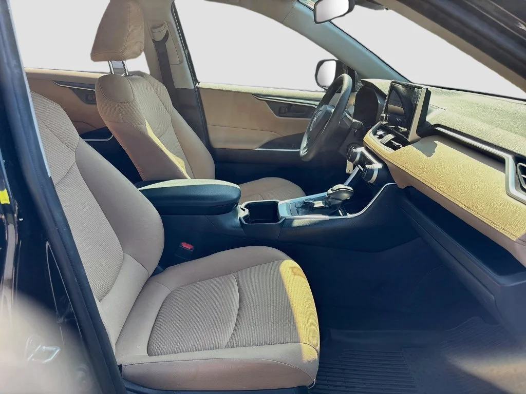 Used 2025 Midnight Black Metallic Toyota LE image 25