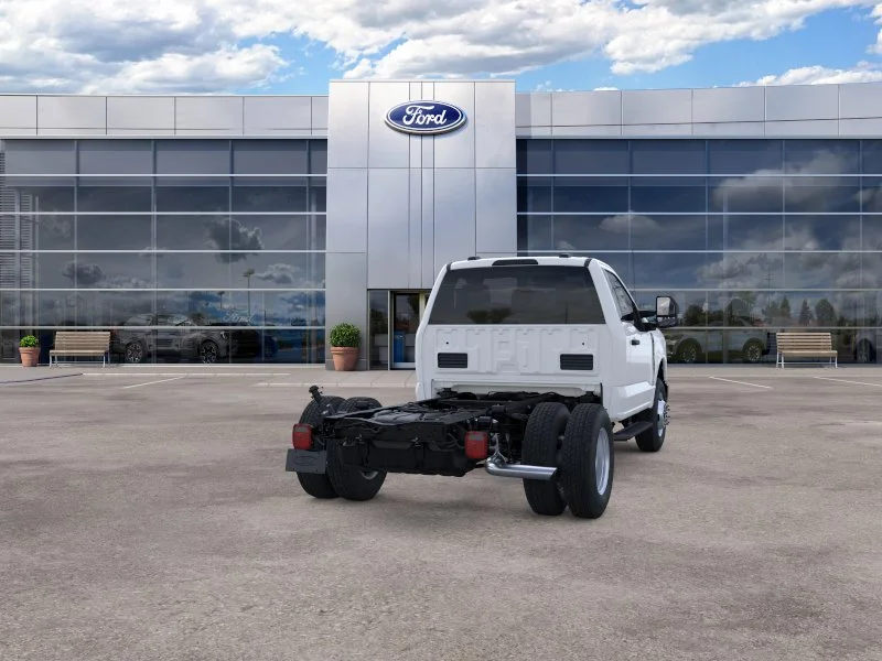 New 2026 Oxford White Ford F-350® XL image 31
