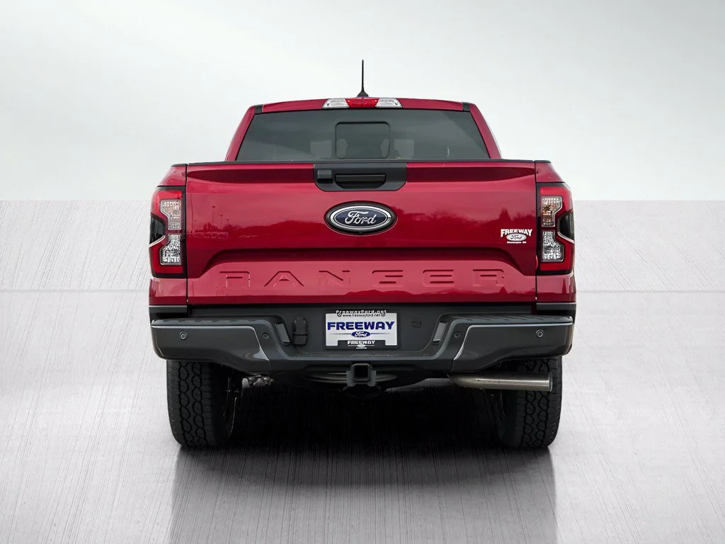 New 2026 Ruby Red Metallic Tinted Clearcoat Ford XLT image 4