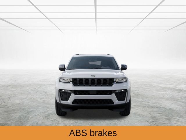 New 2026 Bright White Clear-Coat Exterior Paint Jeep Limited image 7