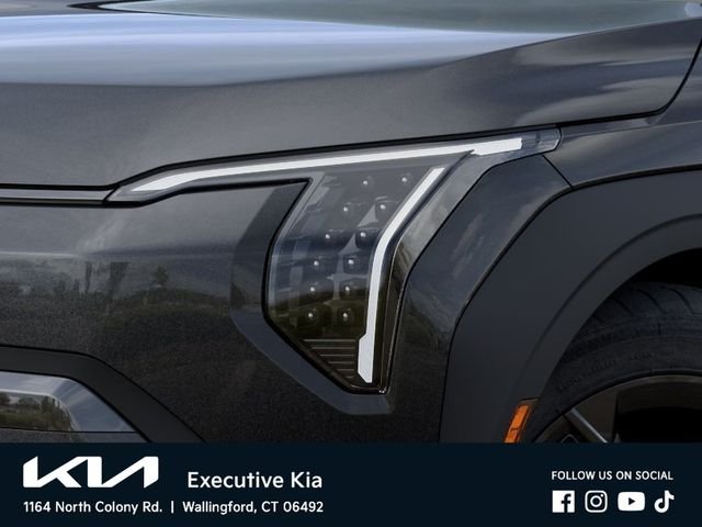 New 2027 Interstellar Gray Kia Wind image 10