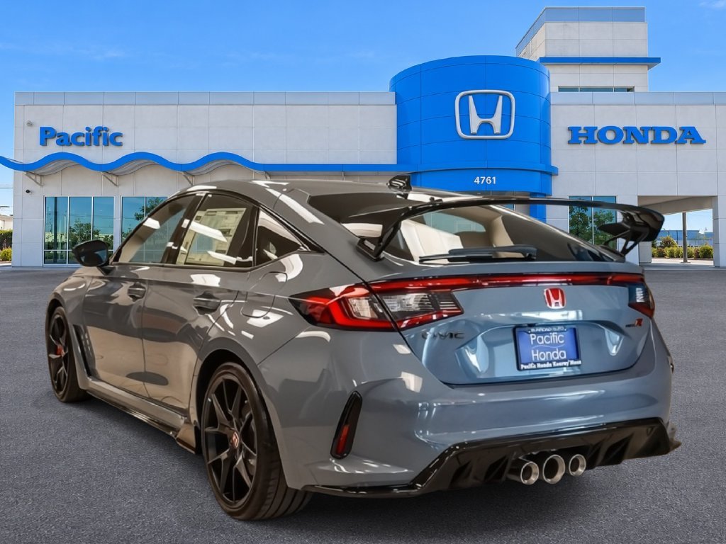 New 2026 Sonic Gray Pearl Honda  image 4