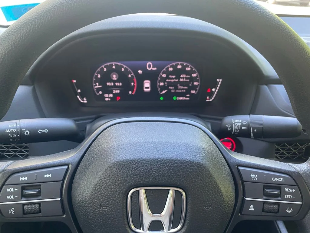 2025 Honda Accord SE - Photo 14