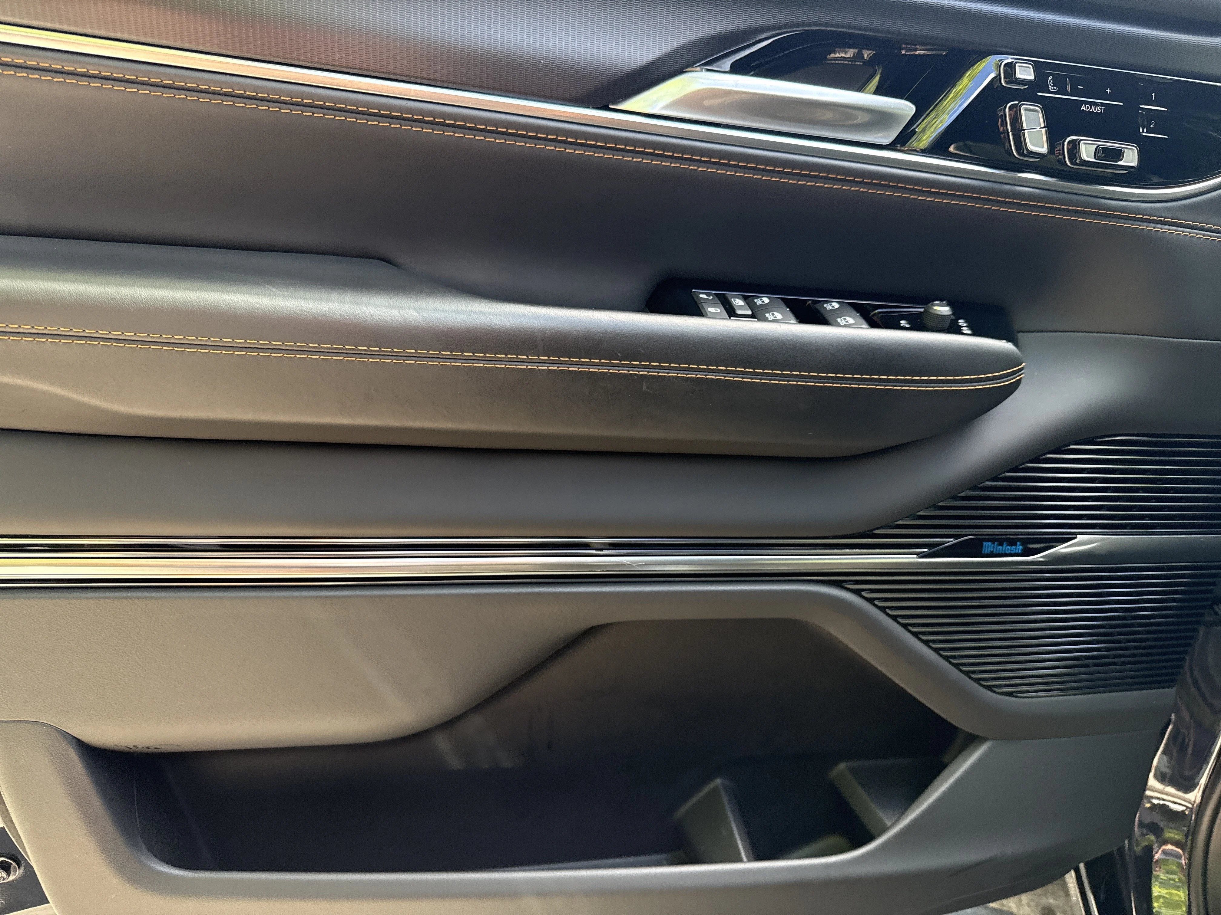2024 Jeep Grand Wagoneer Series III - Photo 10