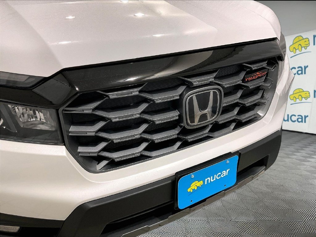 Used 2025 White Honda TrailSport+ image 33