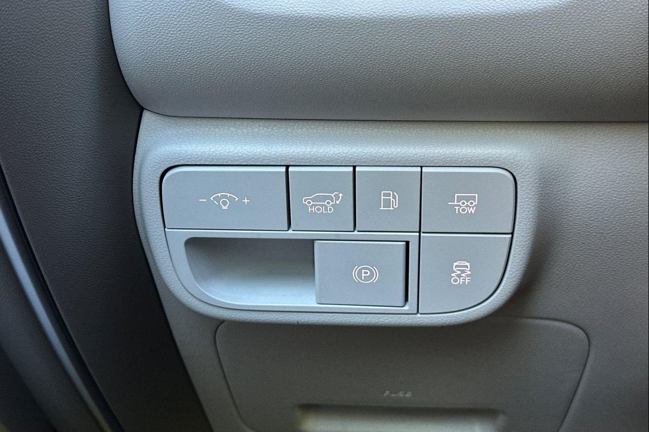 New 2026 Gray Hyundai SEL AWD image 33
