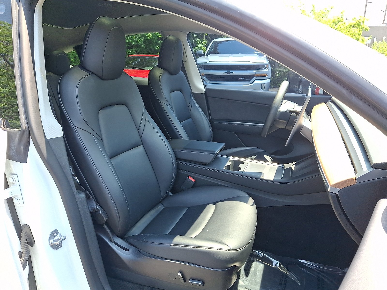 Used 2022 Pearl White Multi-Coat - PPSW Tesla Performance Dual Motor All-Wheel Drive image 3