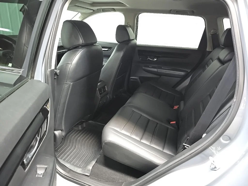 Used 2024 Gray Honda EX-L image 31