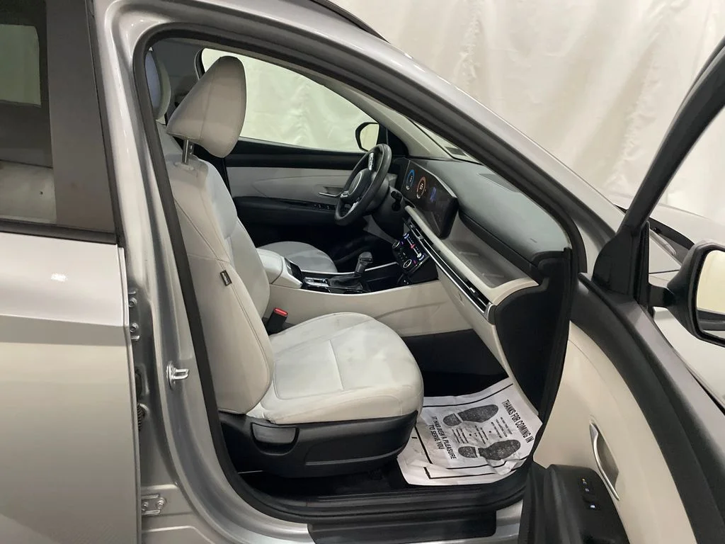 Used 2025 Shimmering Silver Hyundai SEL image 24