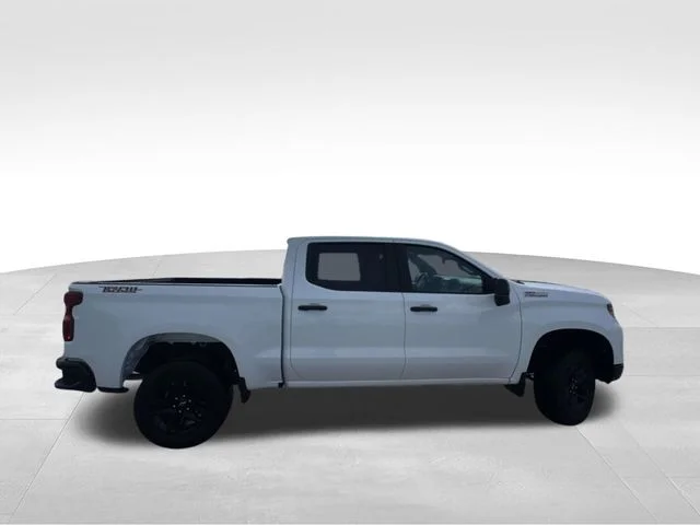 Used 2025 White Chevrolet Custom Trail Boss image 7