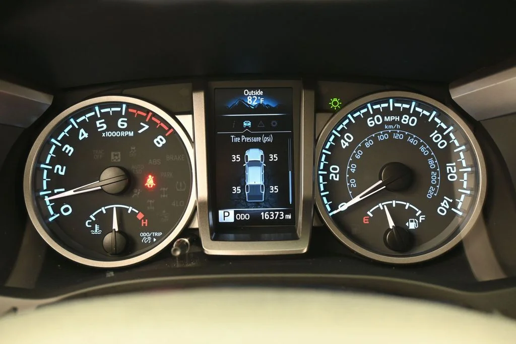 Used 2022 Blue Toyota SR5 image 24