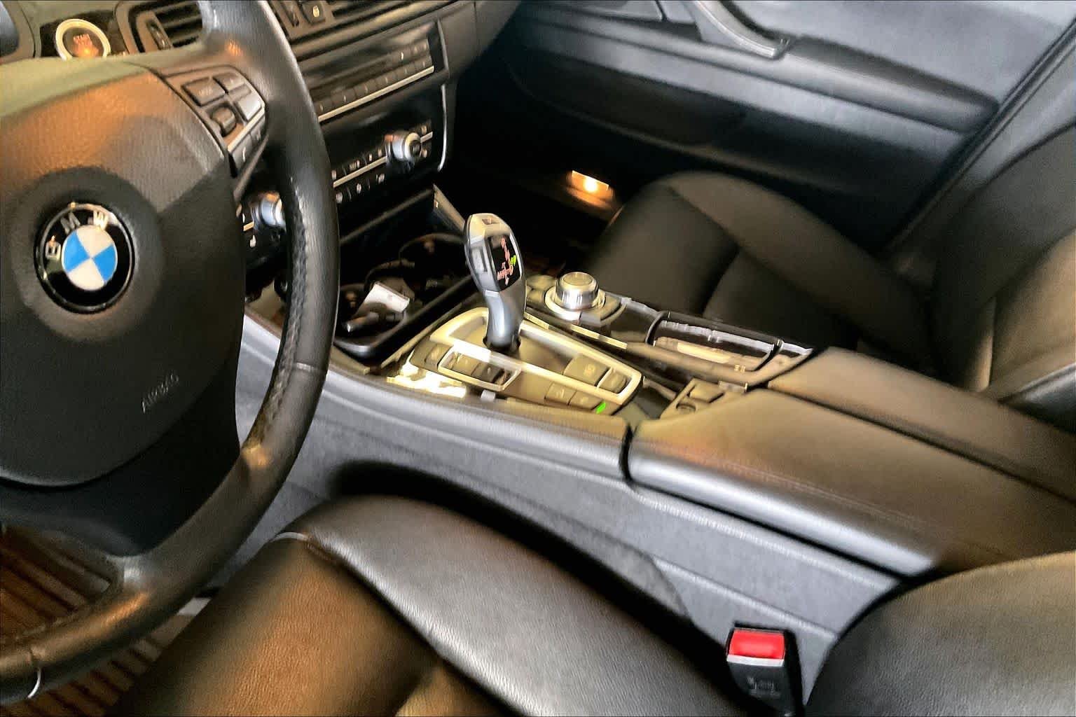 Used 2012 Black Sapphire Metallic BMW 535i xDrive image 14