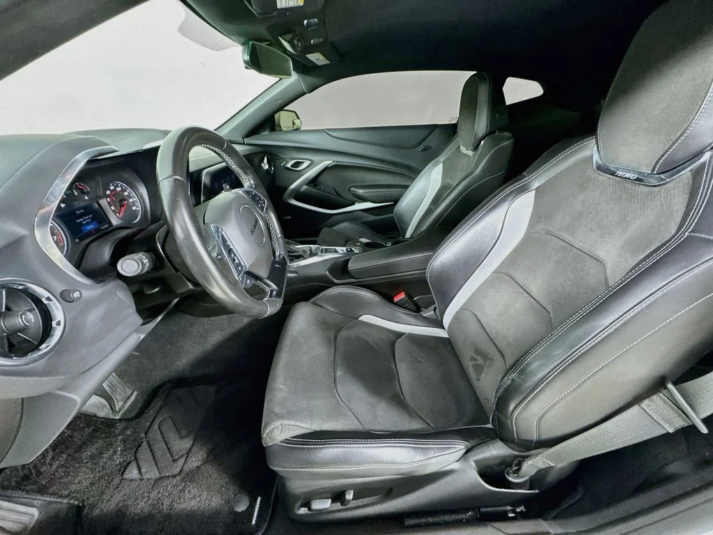 Used 2023 Summit White Chevrolet LT1 image 25