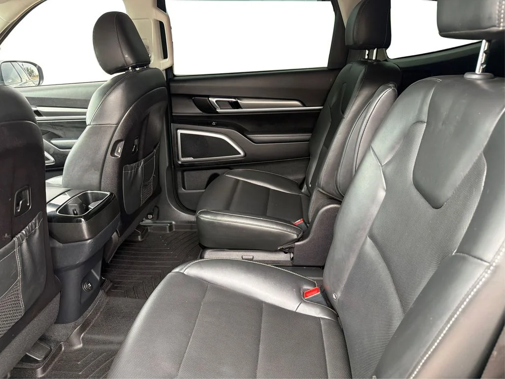 Used 2021 Everlasting Silver Kia S image 11