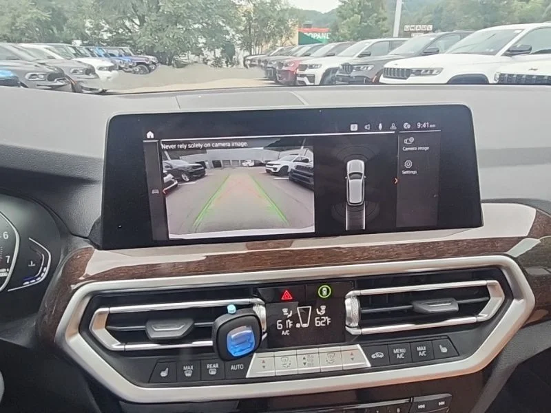 Used 2022 White BMW xDrive30i image 15