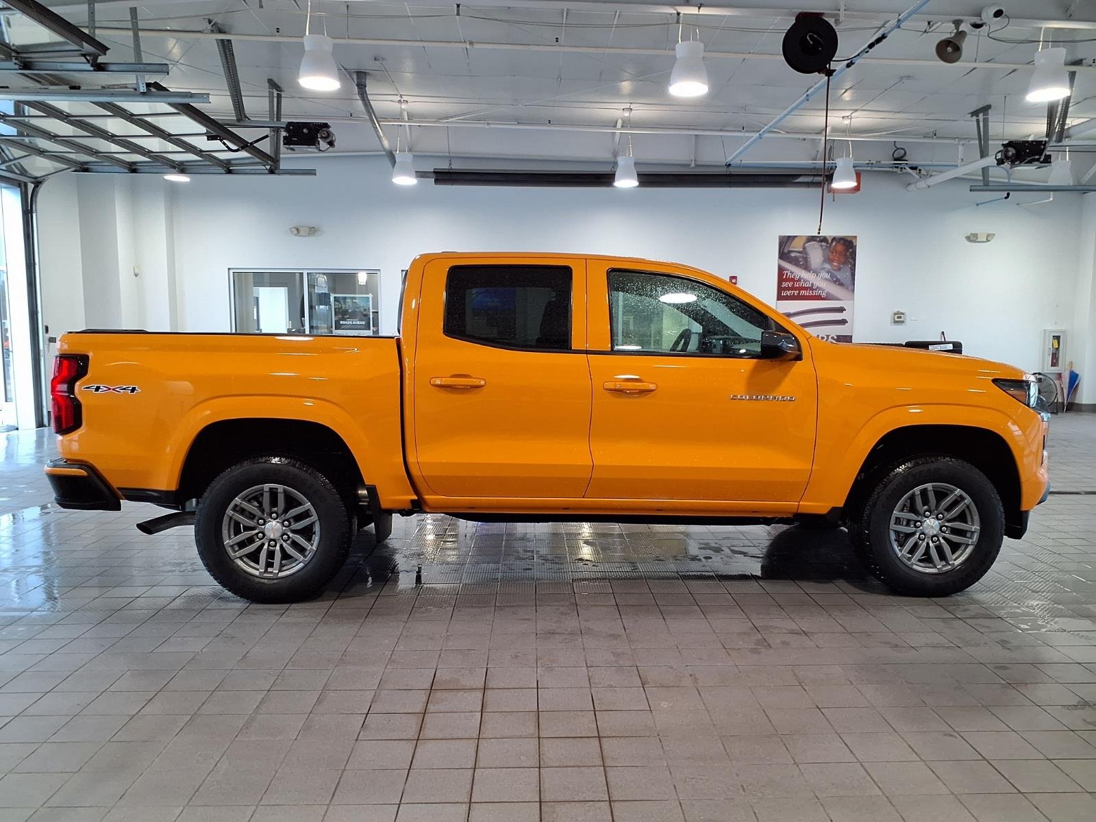 Used 2025 Sunrise Orange Chevrolet WT/LT image 27