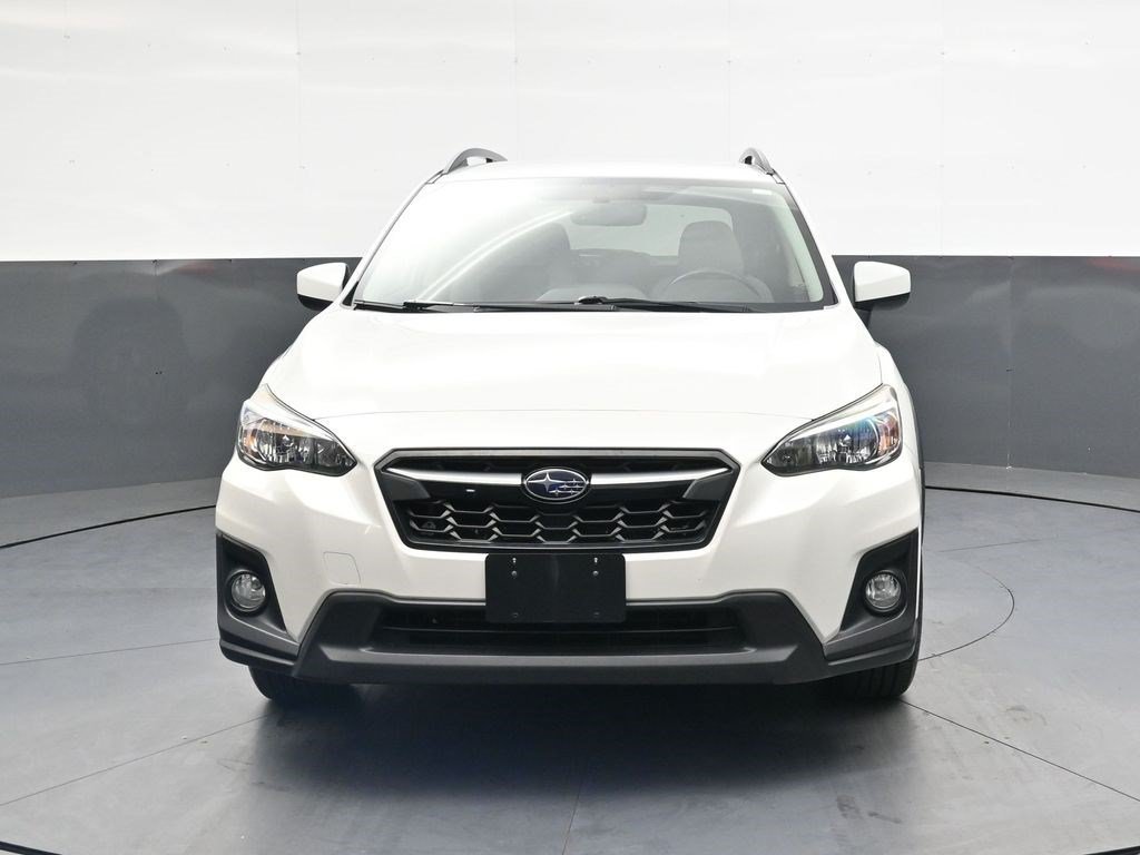Used 2018 Crystal White Pearl Subaru Premium image 10