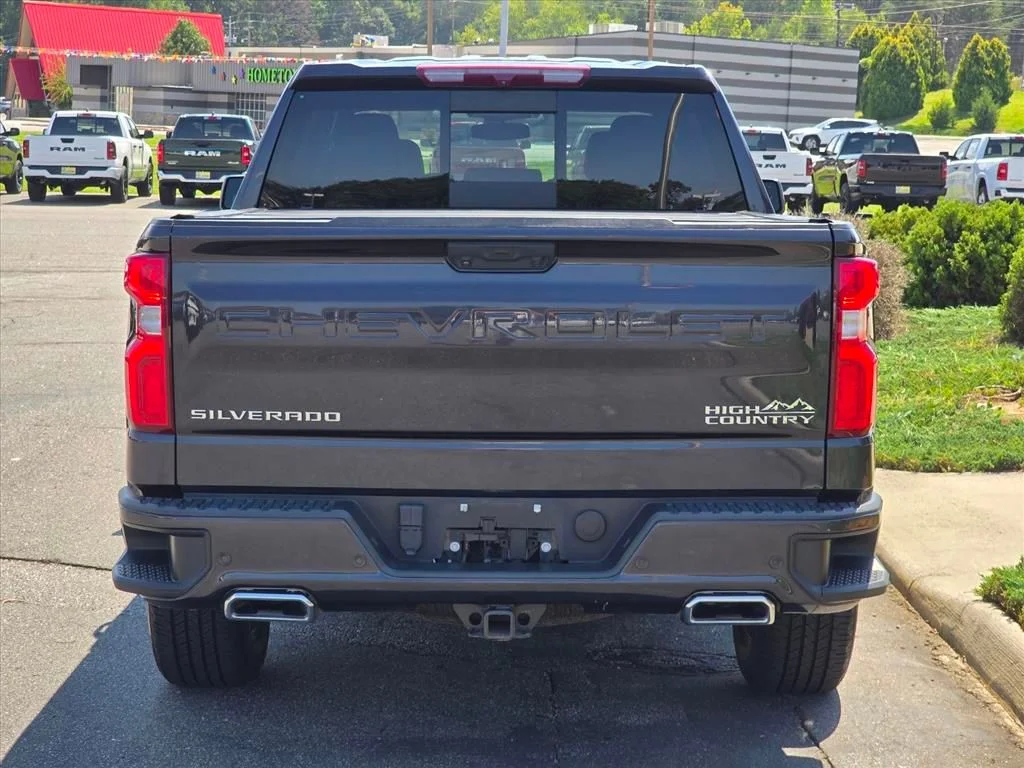 Used 2023 Gray Chevrolet High Country image 23