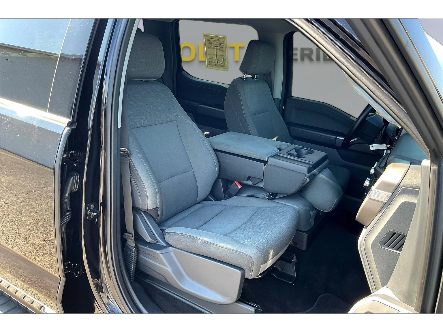 Used 2025  Ford XLT image 6