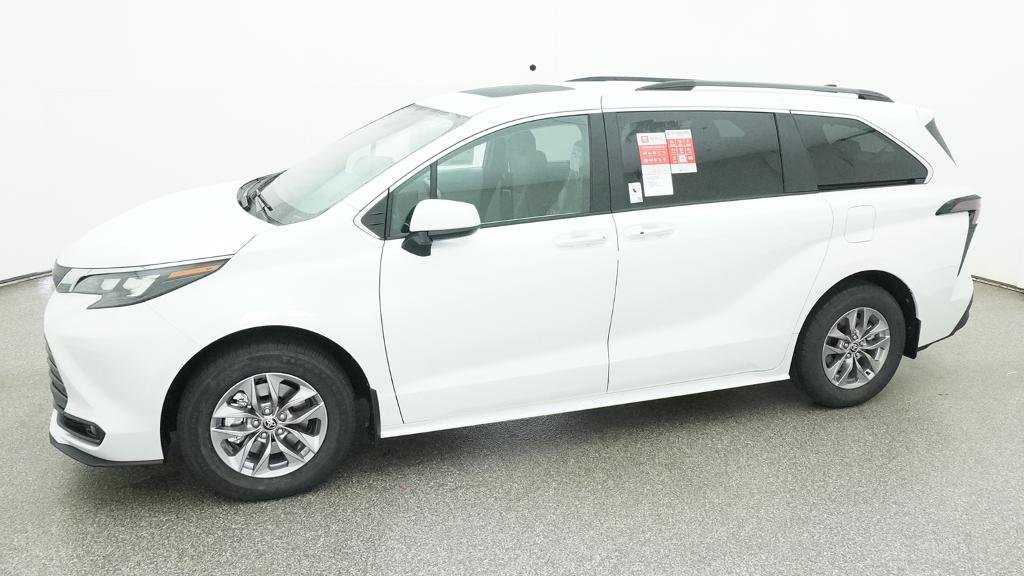 New 2026 Wind Chill Pearl Toyota XLE image 5