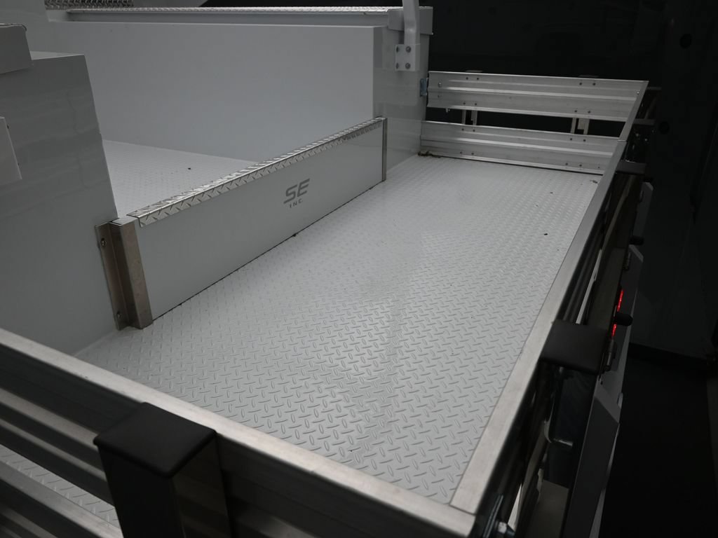 New 2026 Oxford White Ford XL image 38