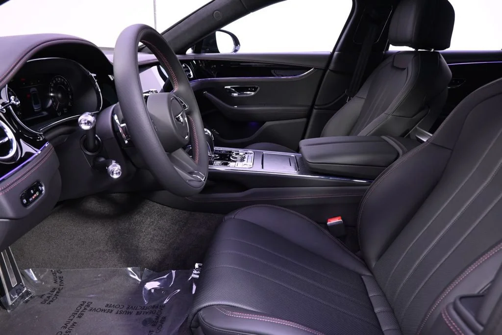 Used 2025 Q9l Bentley Black Edition image 13