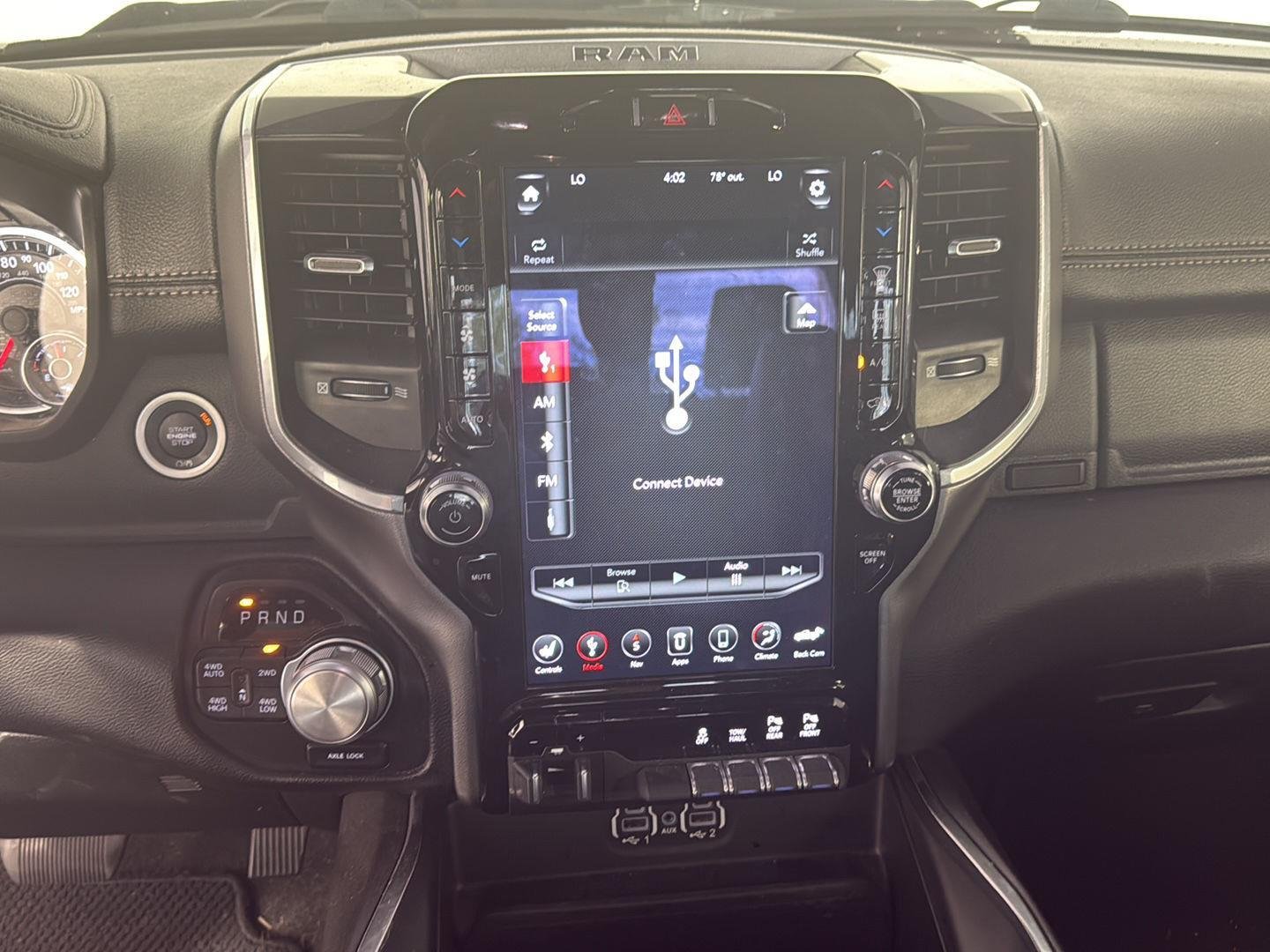 Used 2020 Patriot Blue Pearlcoat Ram Laramie image 17
