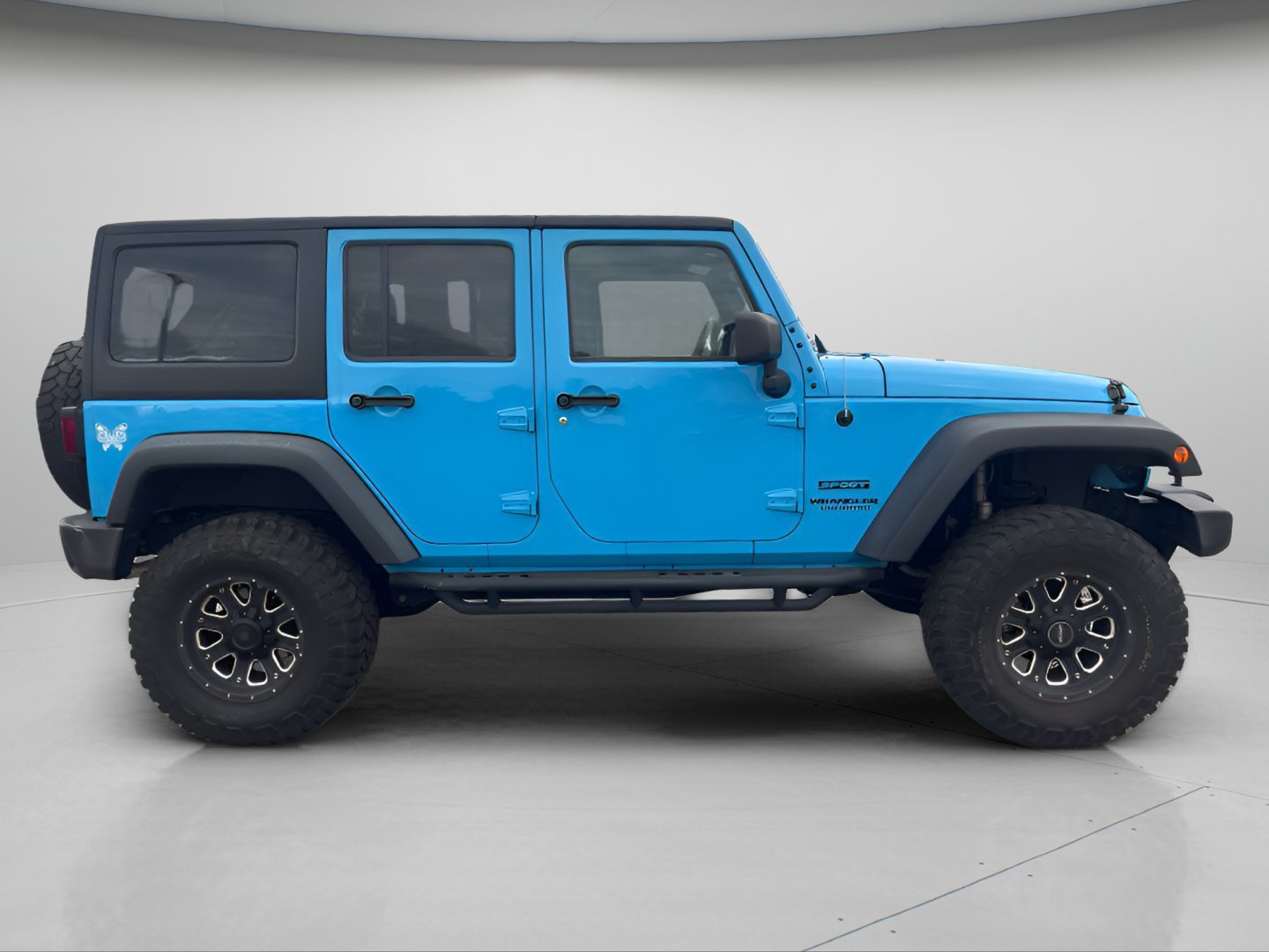 Certified Used 2017 Chief Clearcoat Jeep Unlimited Sport image 5