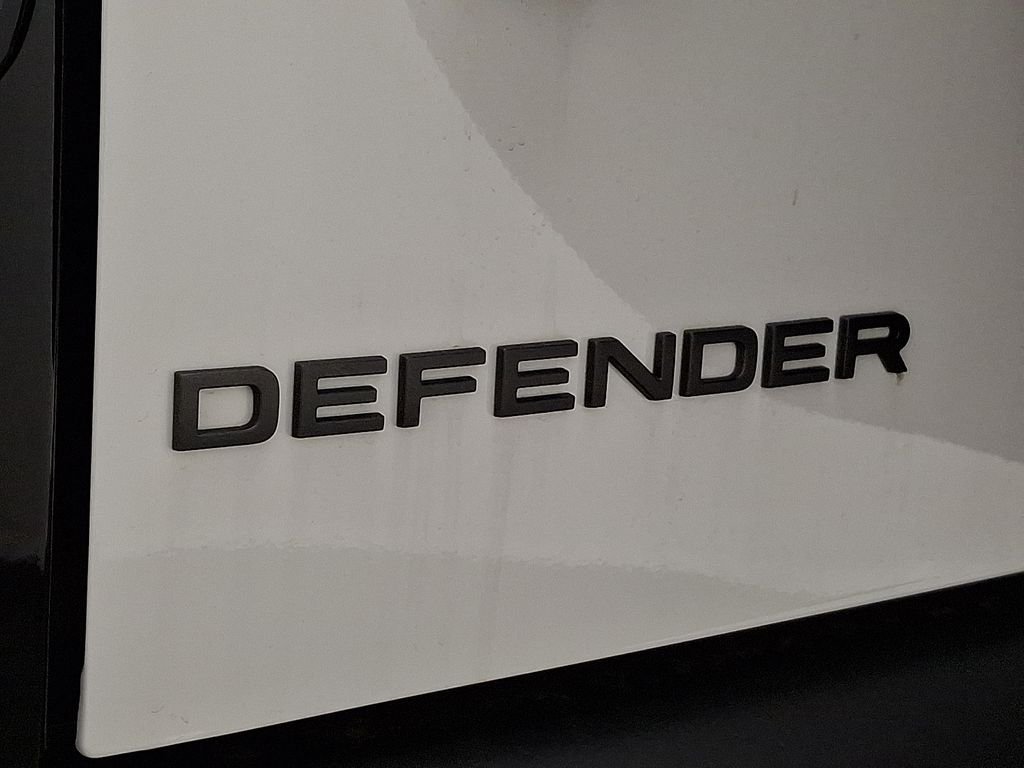 New 2026 Fuji White LAND ROVER X-Dynamic SE image 23