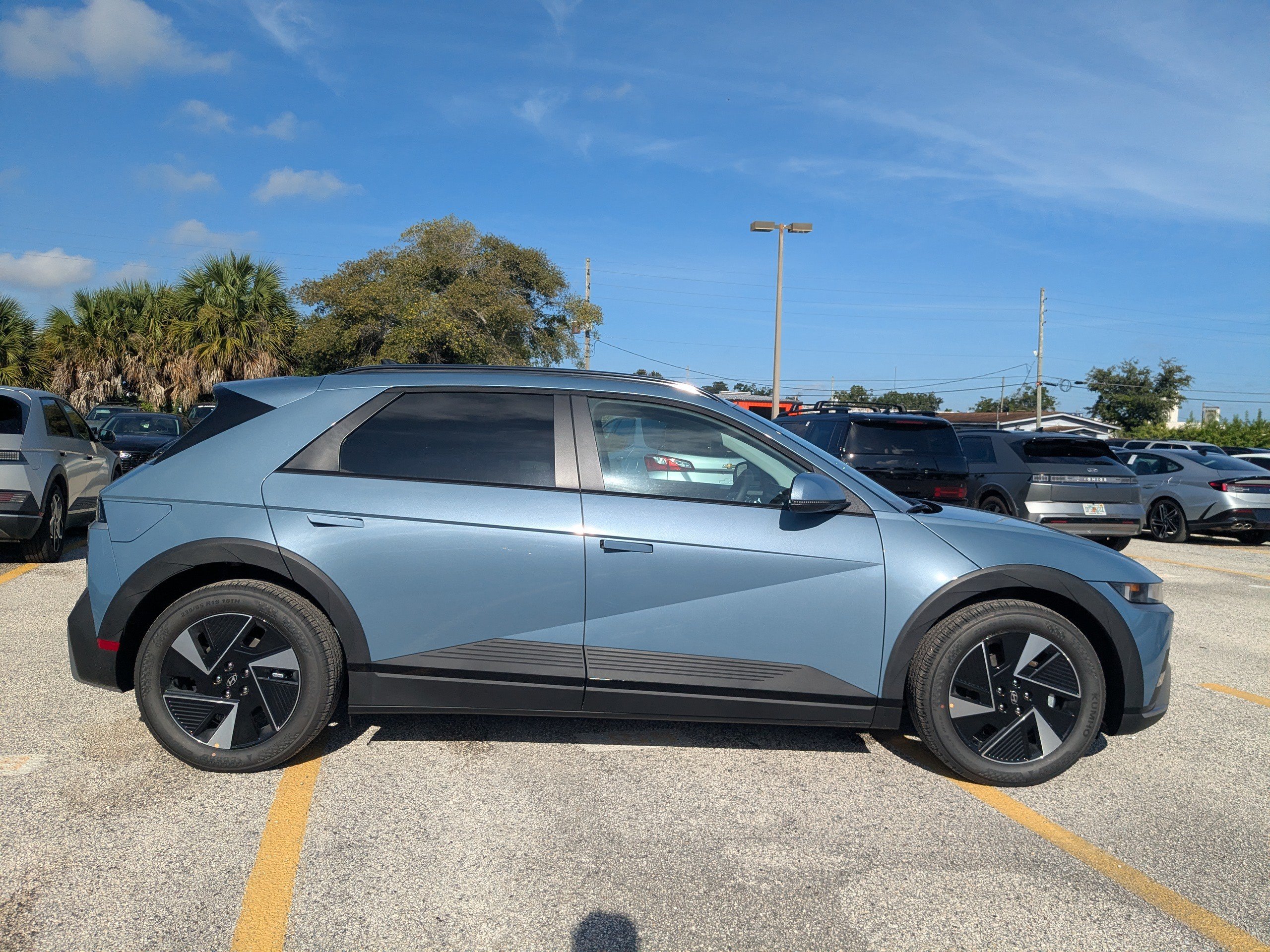 New 2027 Lucid Blue Hyundai SEL image 4