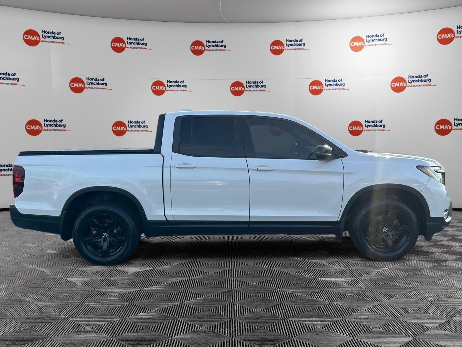 Used 2023 Platinum White Pearl Honda Black Edition image 6