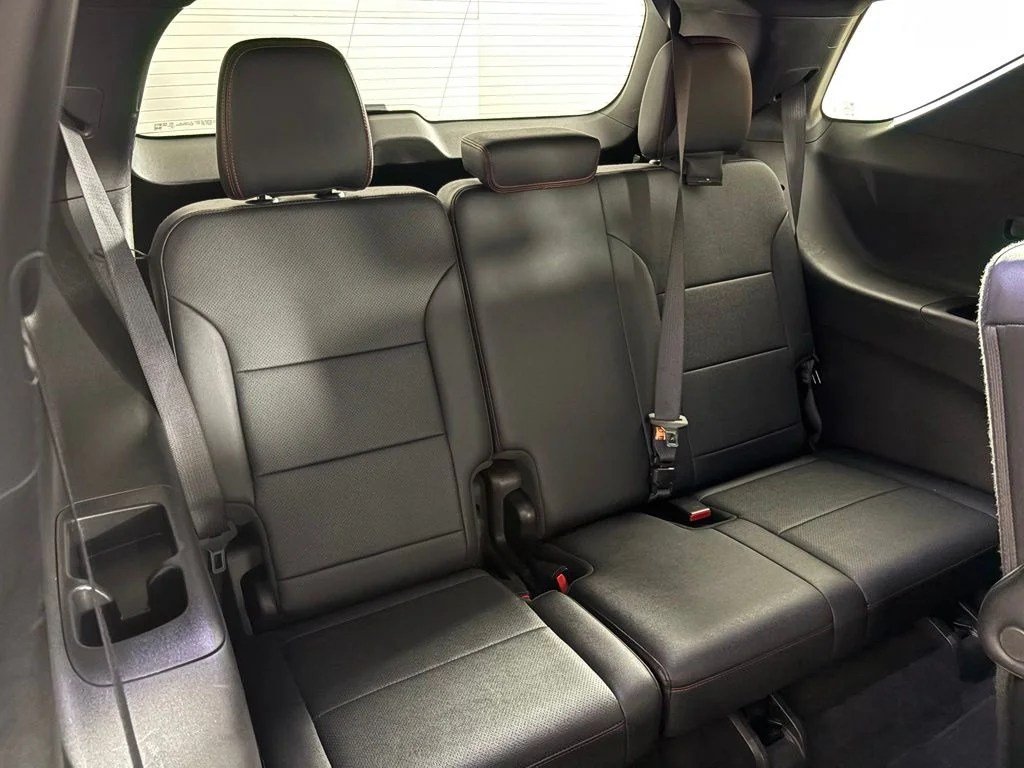Used 2025 Black Chevrolet Z71 image 40