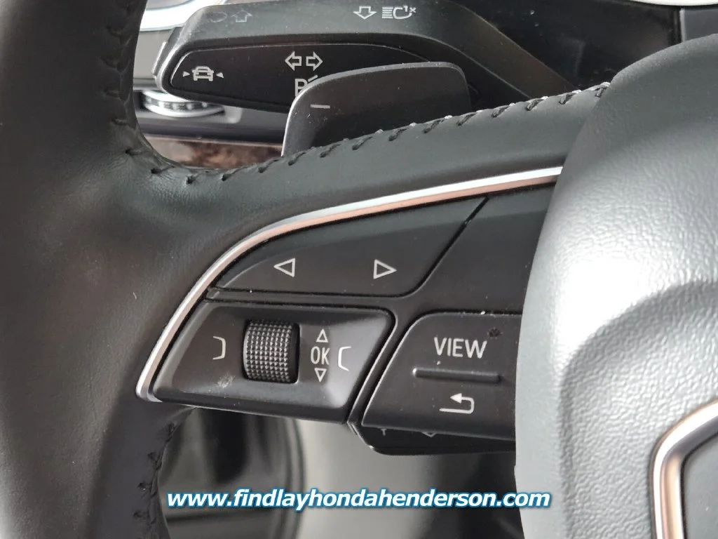 Used 2019 Gray Metallic Audi 55 SE Premium Plus image 27