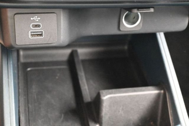 Used 2025 White Ford XL image 25