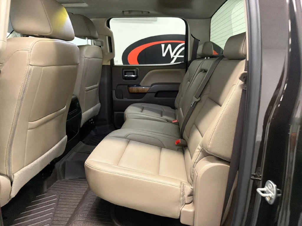 Used 2018  GMC SLT image 13