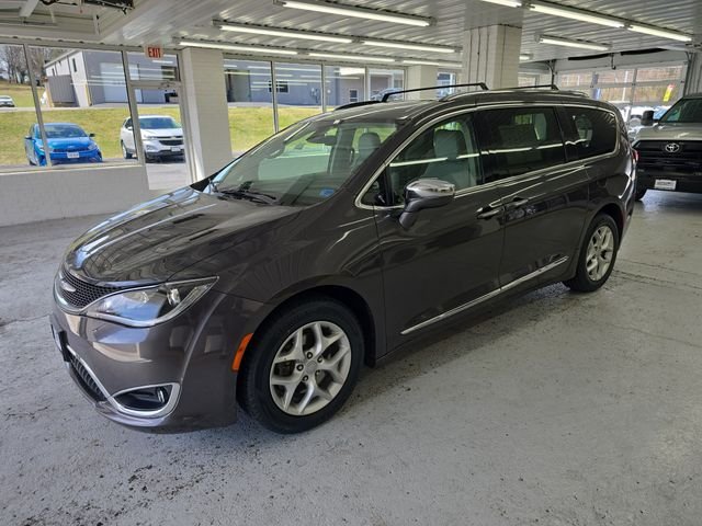 Used 2020 Chrysler Pacifica Limited with VIN 2C4RC1GG1LR289391 for sale in Staunton, VA