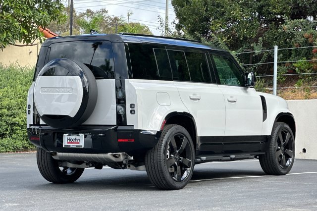 New 2026 Borasco Grey Land Rover X-Dynamic SE image 5