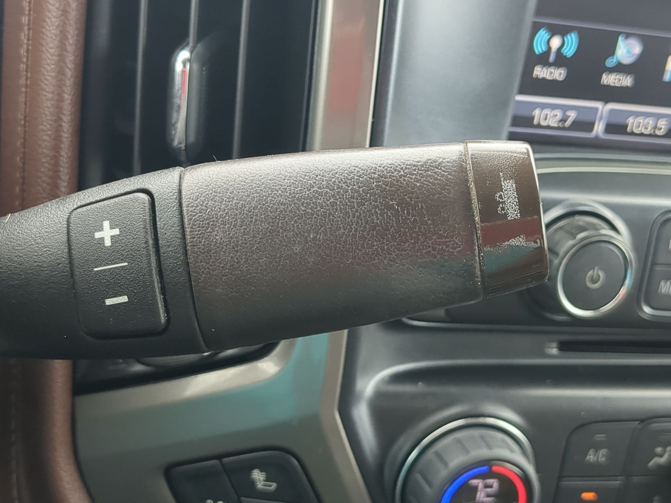 Used 2019 SUMMIT WHITE Chevrolet High Country image 23