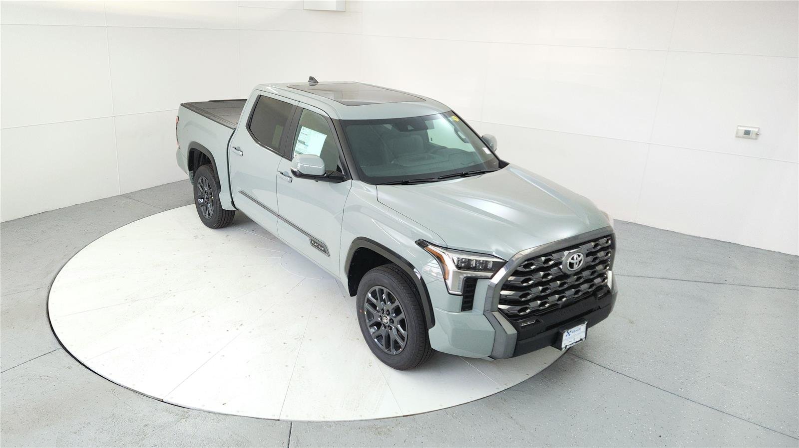 2025 Toyota Tundra Platinum - Photo 13