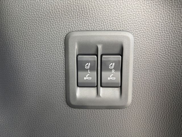 Used 2025  Lexus 550 Luxury+ image 25