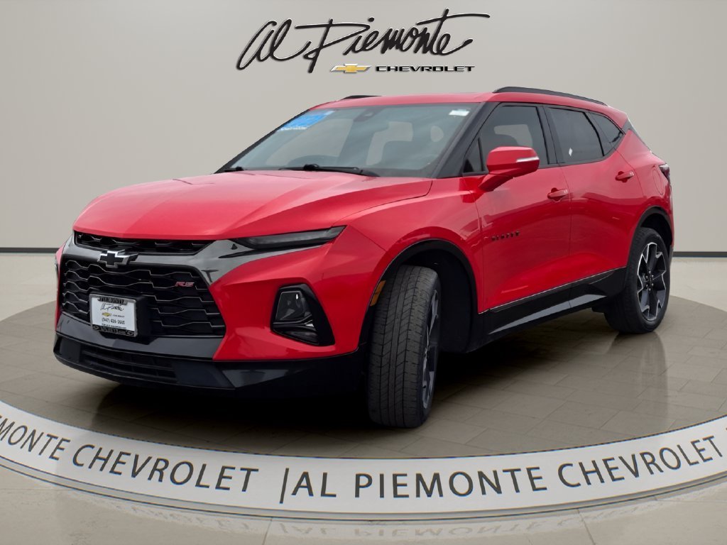 Used 2021 Red Chevrolet RS image 3