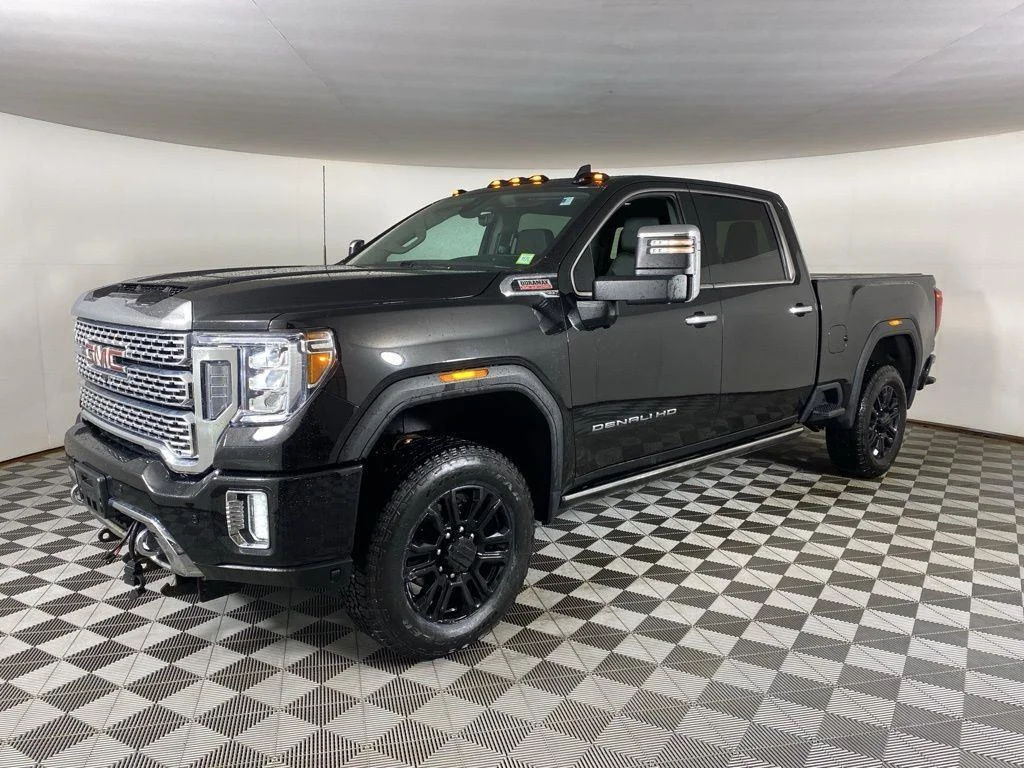 Used 2023 Ebony Twilight Metallic GMC Denali image 3