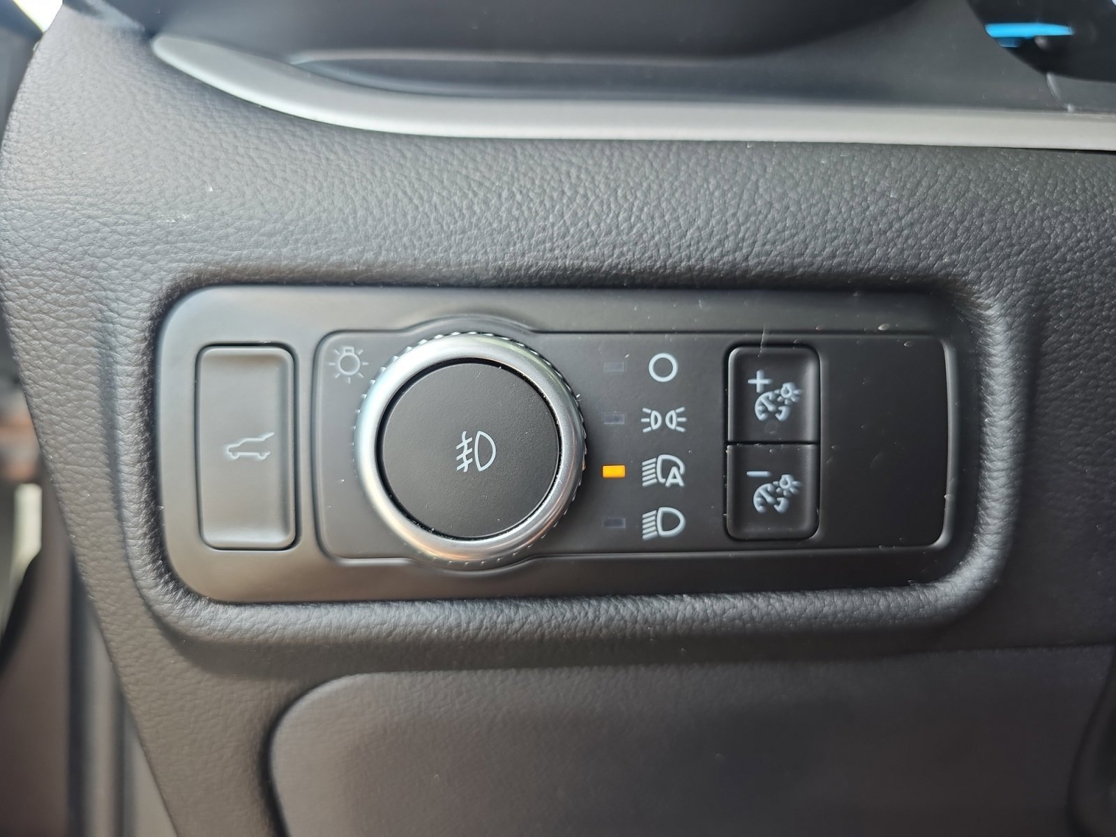 Used 2023 Silver Metallic Ford XLT image 24