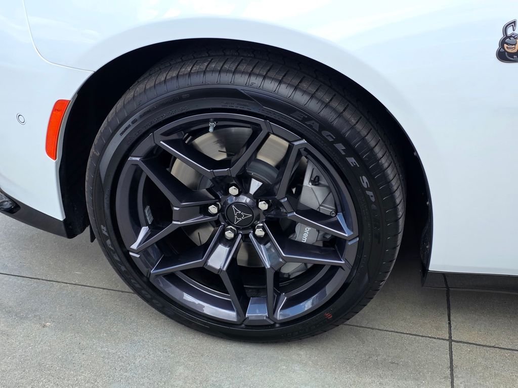 New 2026 White Knuckle Exterior Paint Dodge R/T Scat Pack image 4