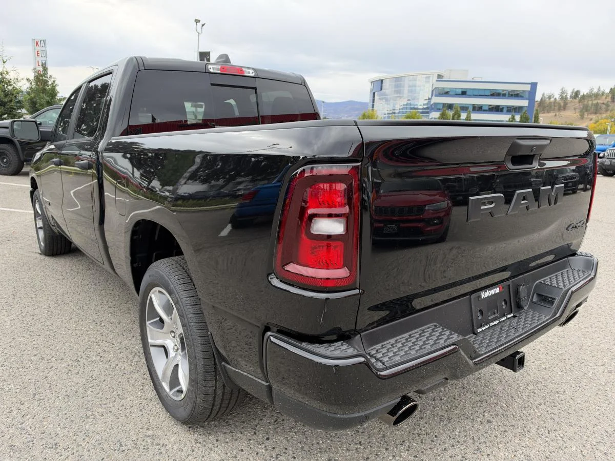 New 2027 Black RAM Express image 4