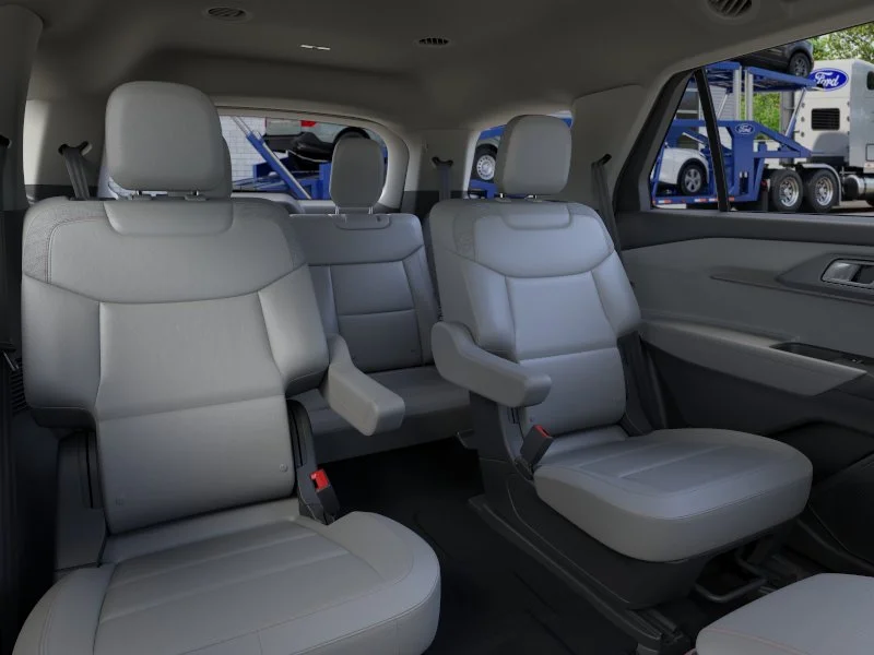 New 2026 Space White Metallic Ford Active image 11