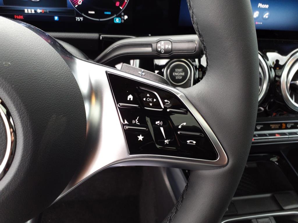 Certified Used 2025 Mountain Grey Met Mercedes-Benz GLA 250 image 16