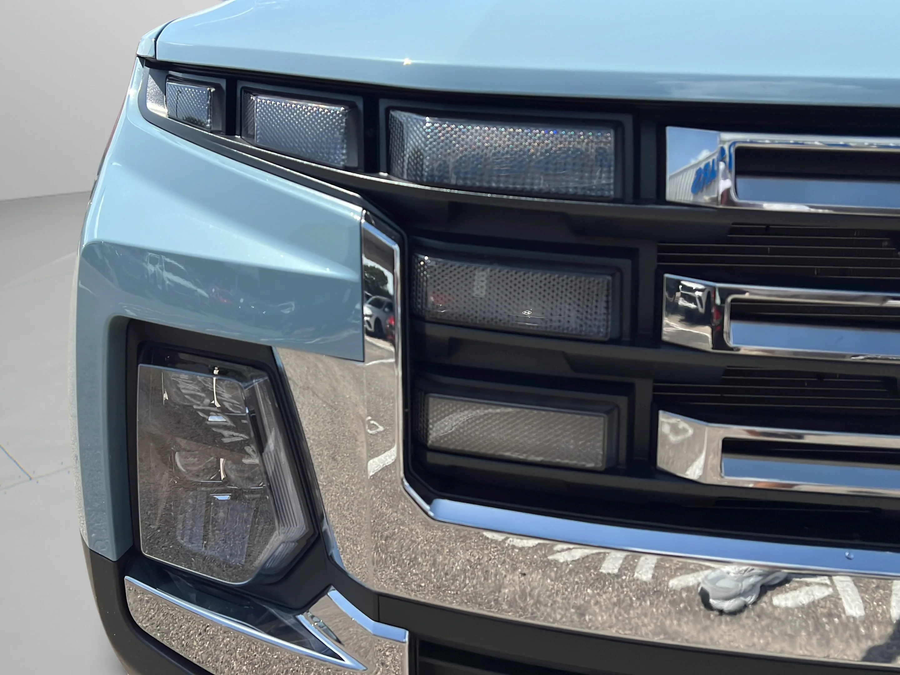Used 2025 Blue Stone Hyundai Limited image 9