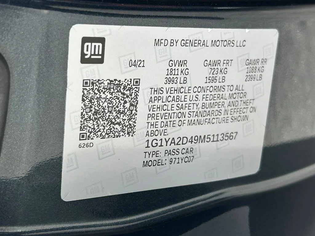Used 2021 Gray Chevrolet Stingray image 41